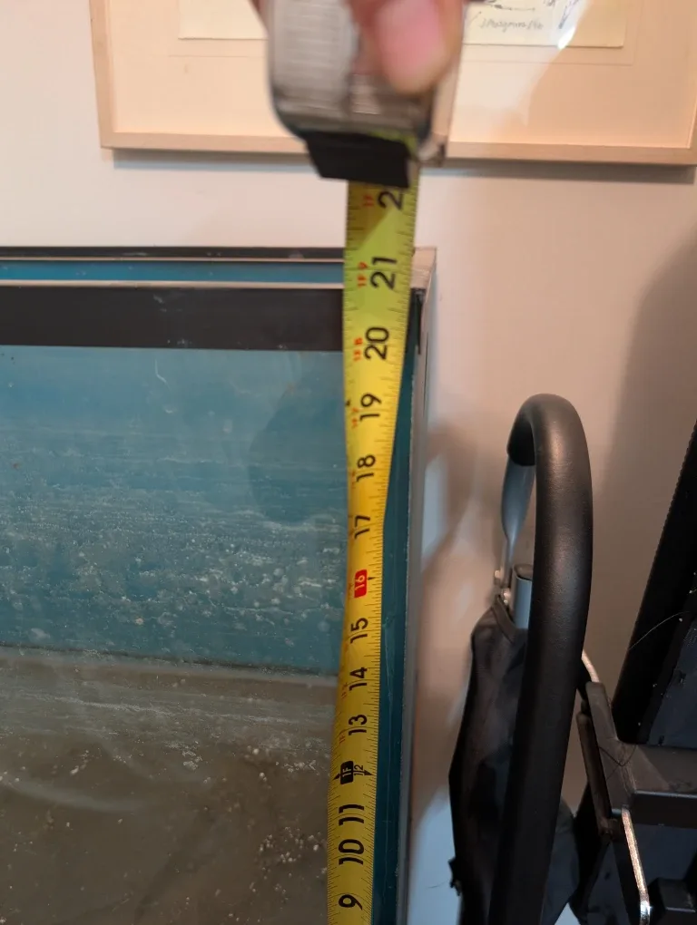 Used Fish Tank with Stand image indicator(8)