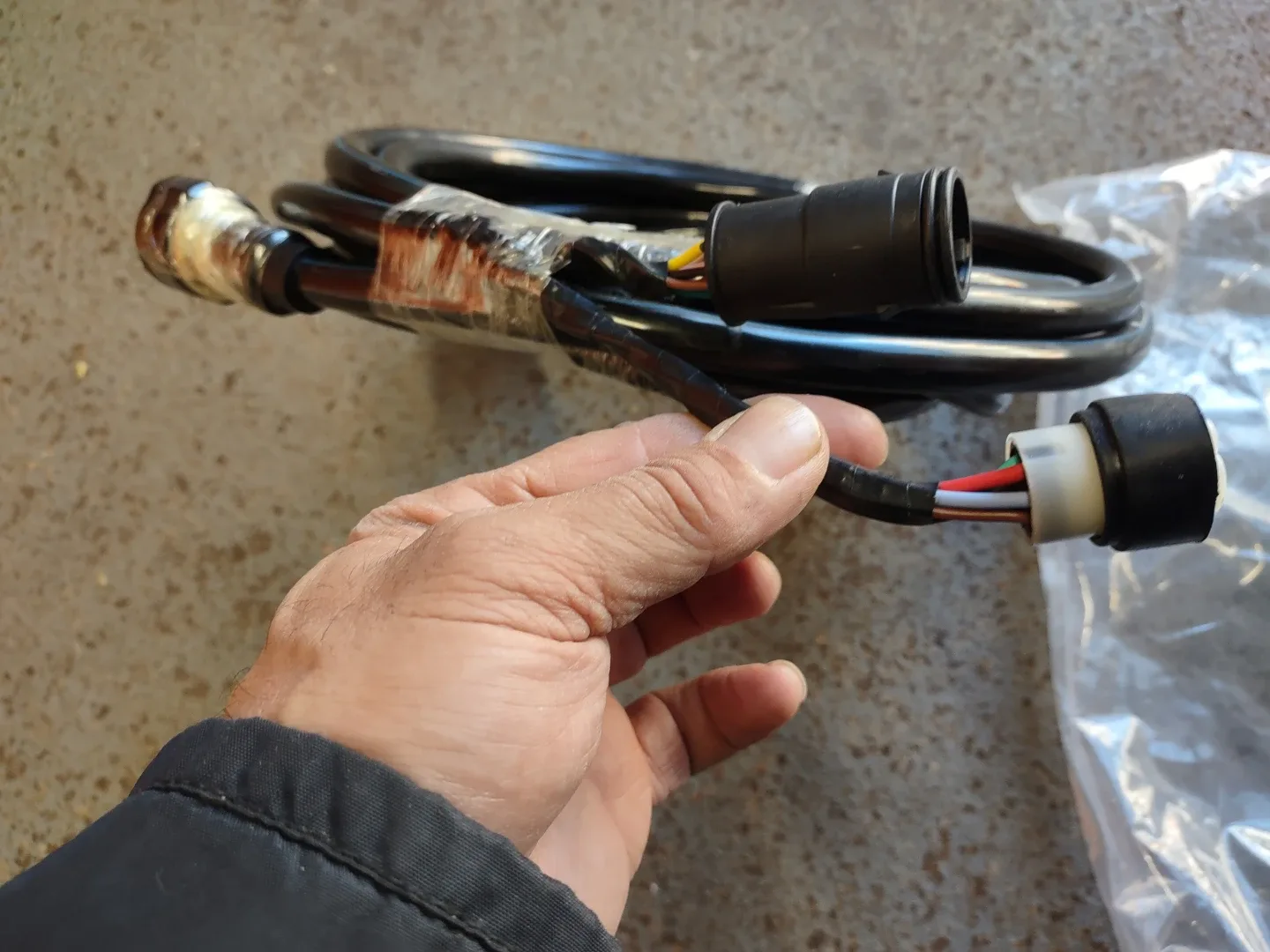 Black Electrical Cable image indicator(5)