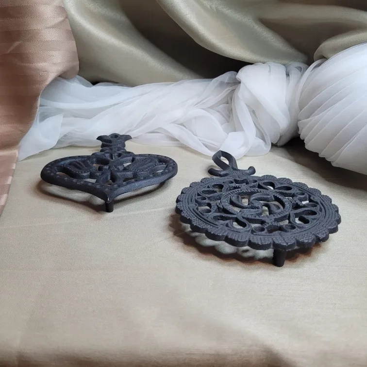 Pair of 7 1/2" x 5" Cast Iron Canada Forge Trivets Devor image indicator(4)