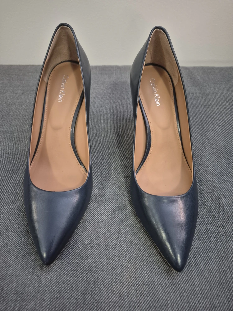 New Calvin Klein Navy Blue Pumps Size 8