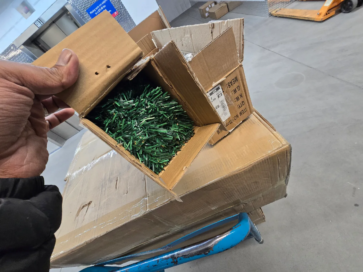 Christmas Tree 5ft image indicator(3)