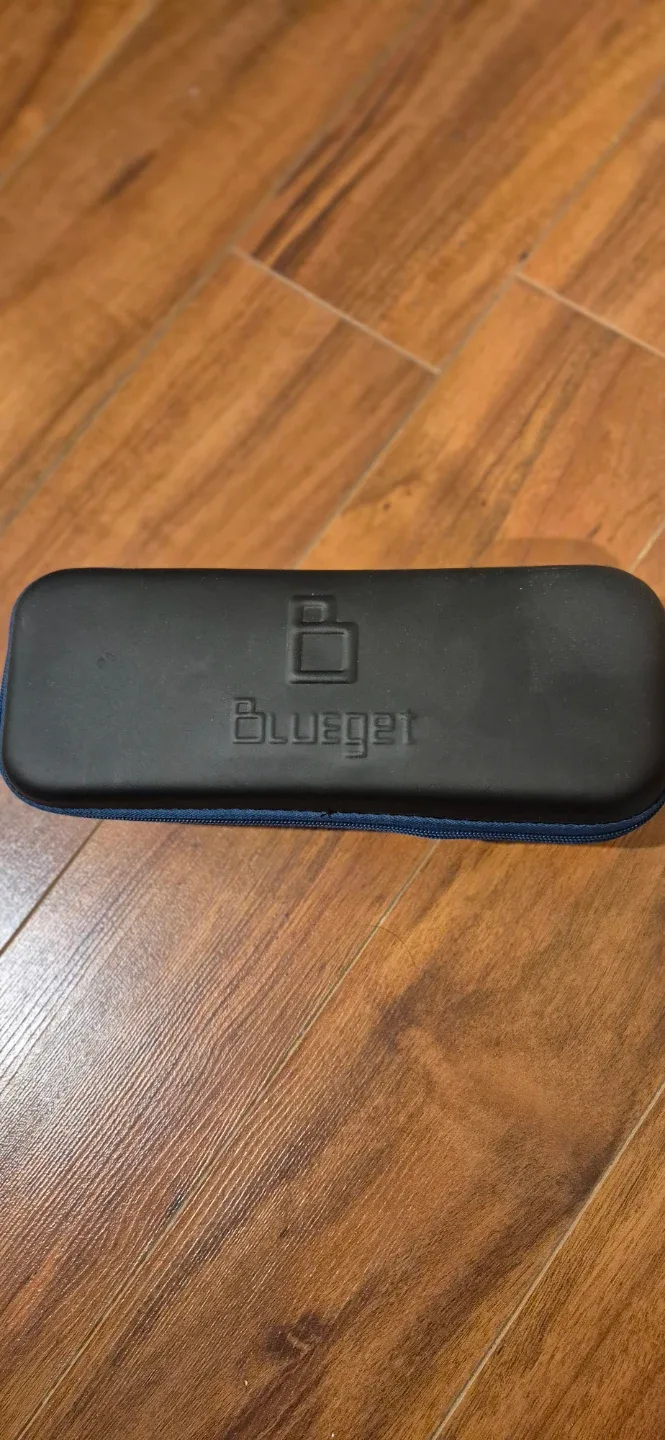 Karaoke Microphone with Bluetooth Speaker image indicator(7)