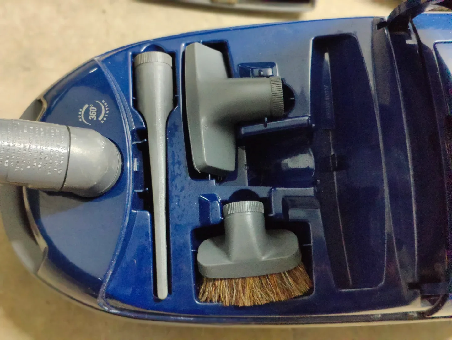 Kenmore Elegance Canister Vacuum image indicator(2)