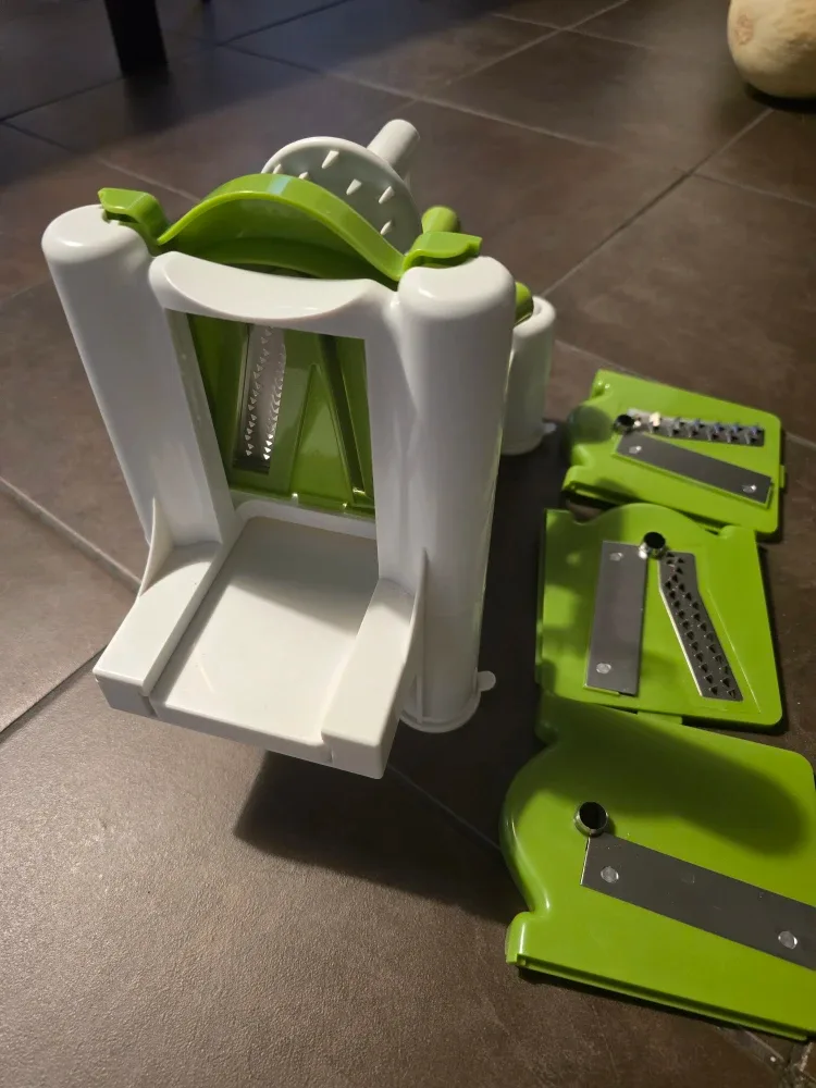 Veggie Spiralizer with Blades