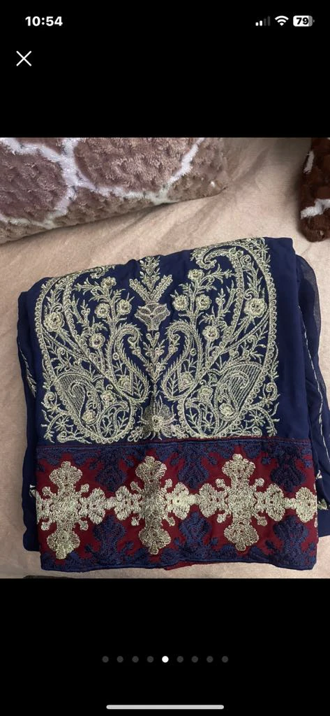 Ladies' Embroidered Shalwar Kameez - Size M - photo 4