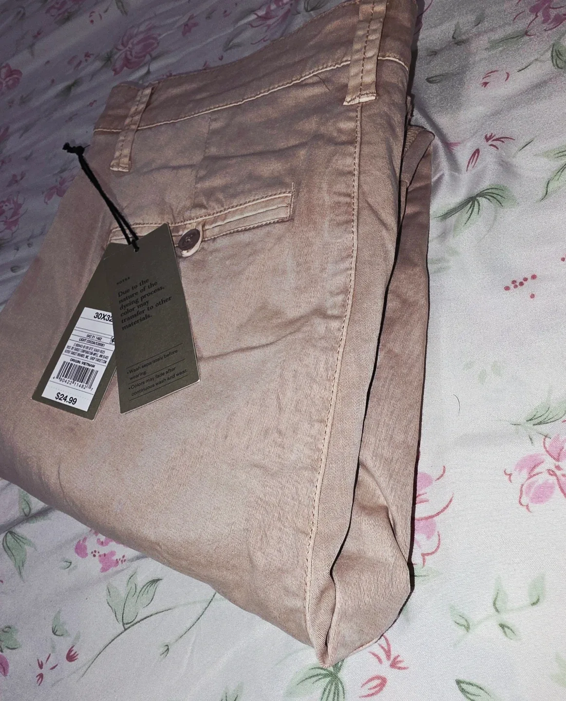New H&M Chino Pants - Size 30x32 image indicator(5)