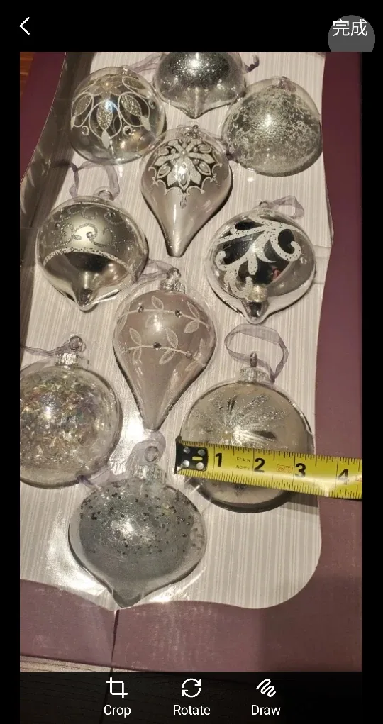 Christmas Ornaments image indicator(2)