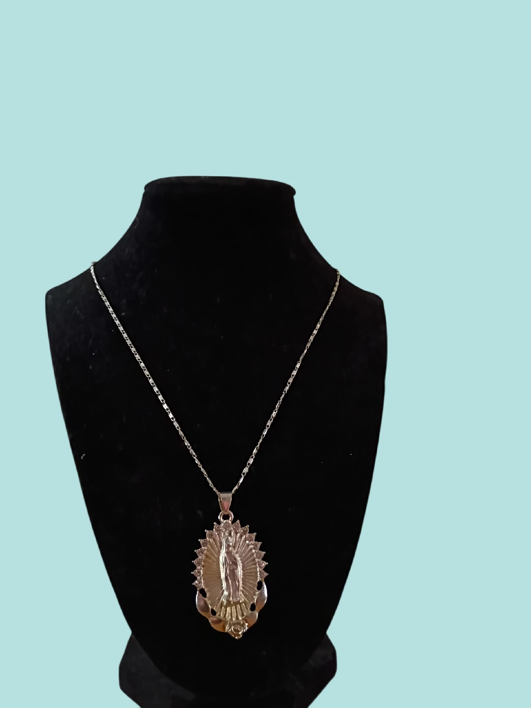 Virgin Mary Silver Necklace - photo 2