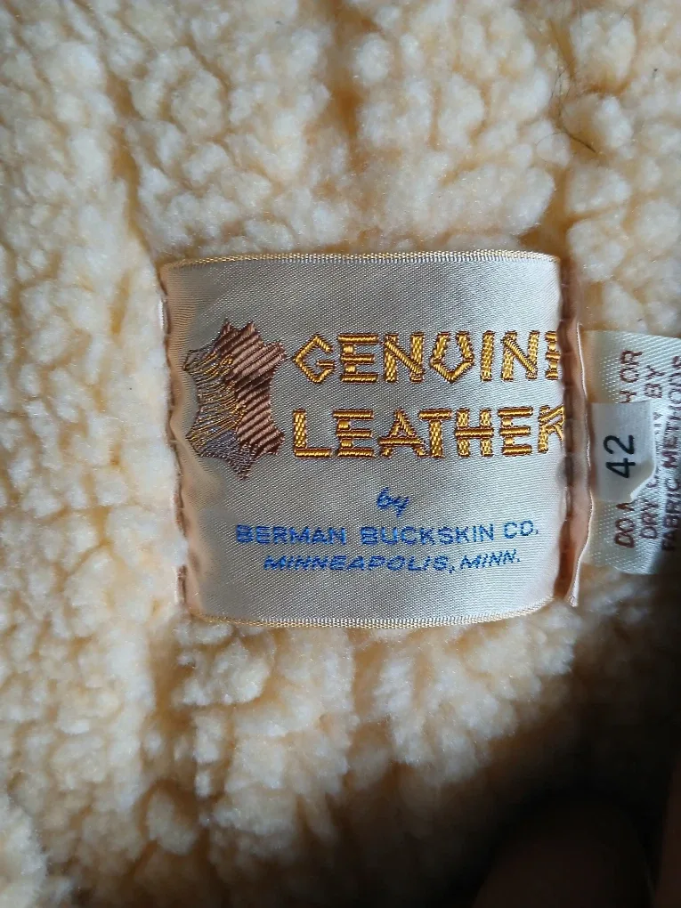 Berman Buckskin Co. Suede Leather Vest - Size 42 image indicator(2)