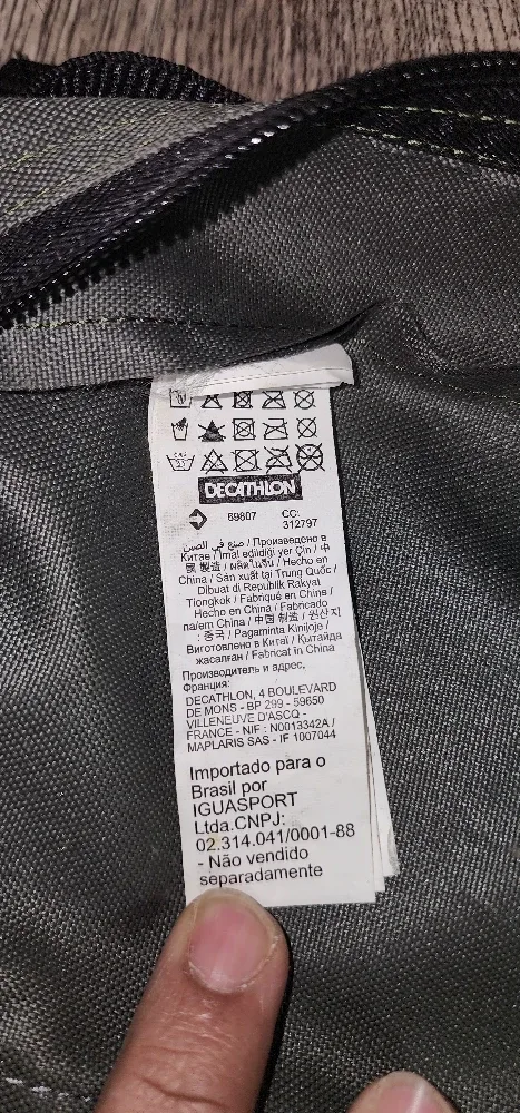 Decathlon Fishing Rod Bag - Like New! image indicator(5)