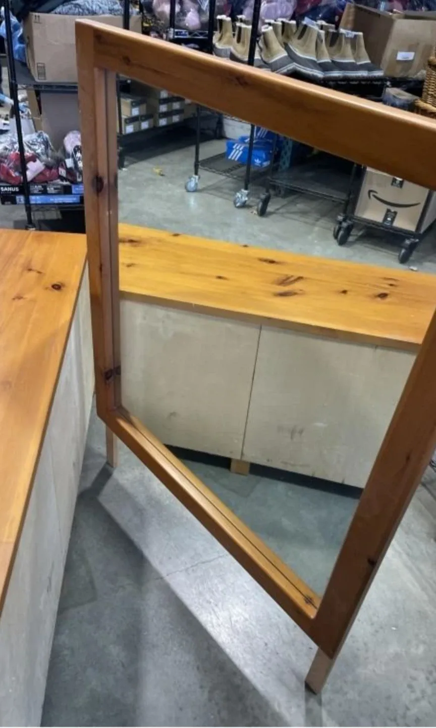 6- DRAWER DRESSER WITH MIRROR image indicator(4)