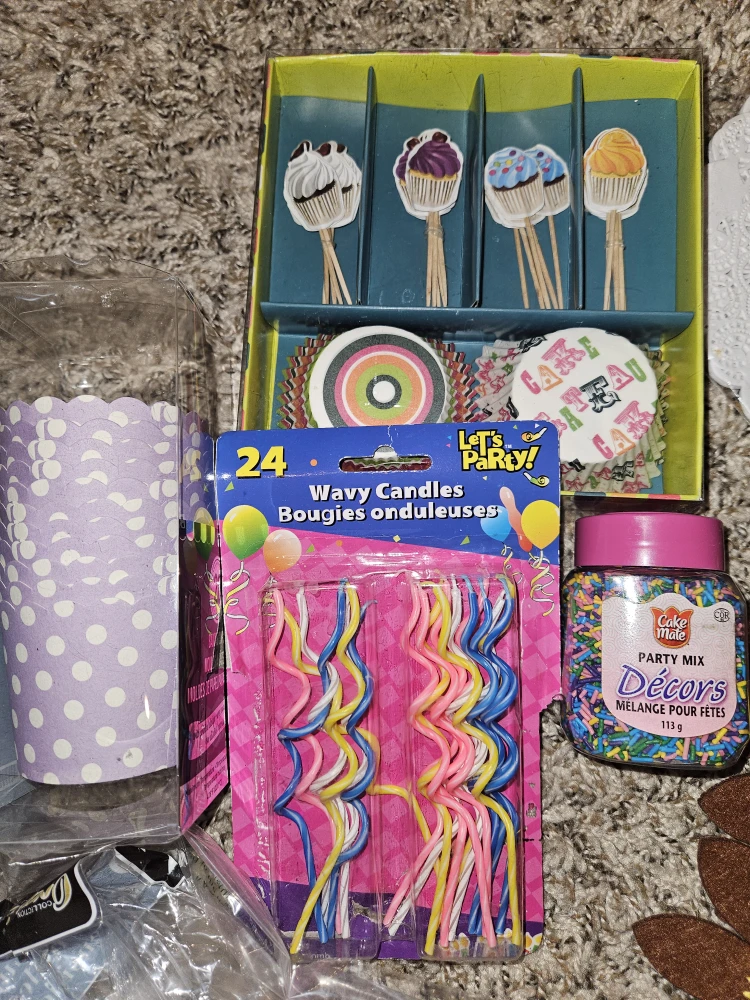 Cake Decorating Supplies Bundle - photo 2