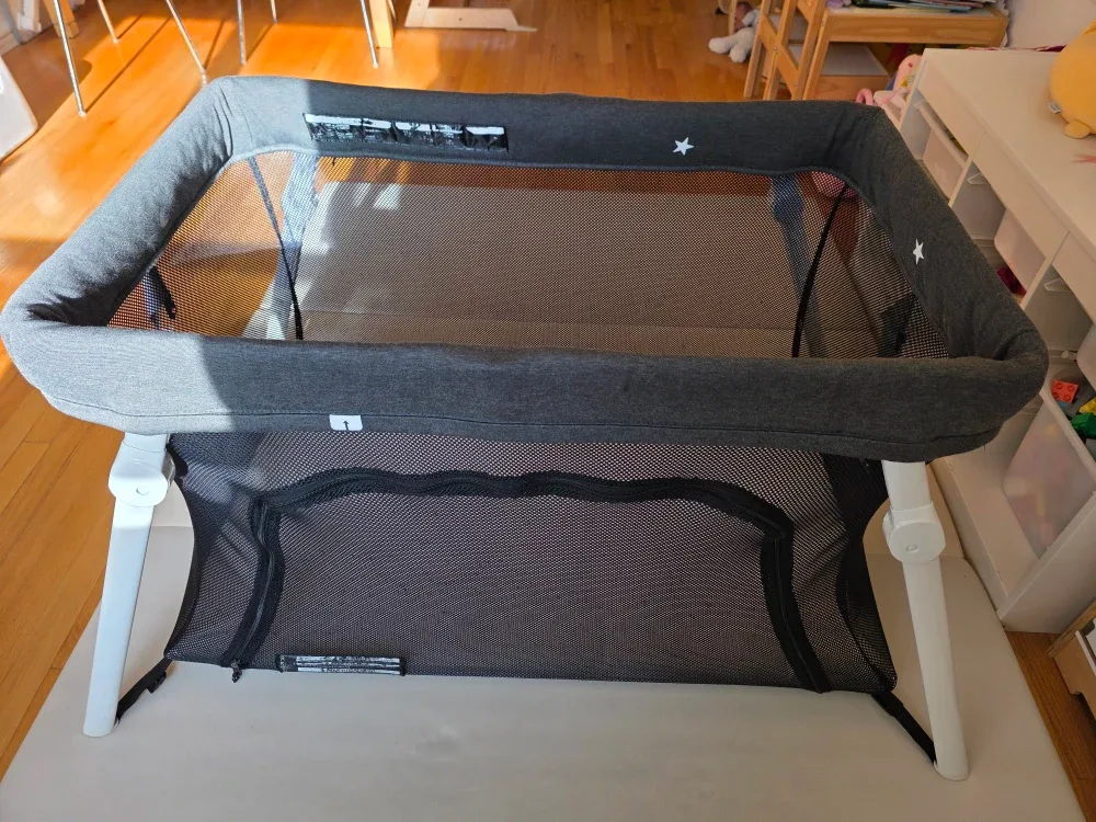 Guava Family Lotus Travel Crib & Bassinet