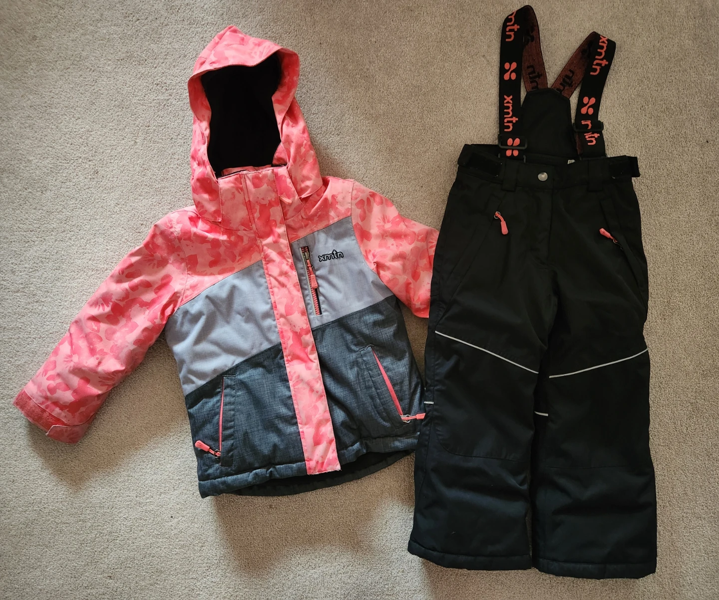 XMTN Kids Snowsuit - Size 4