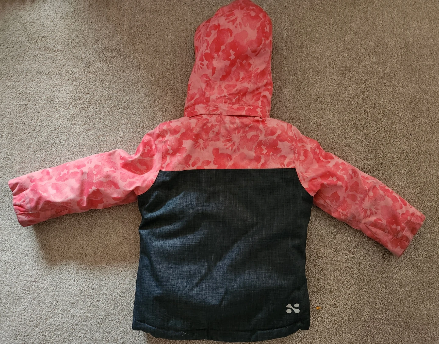 XMTN Kids Snowsuit - Size 4 - photo 3