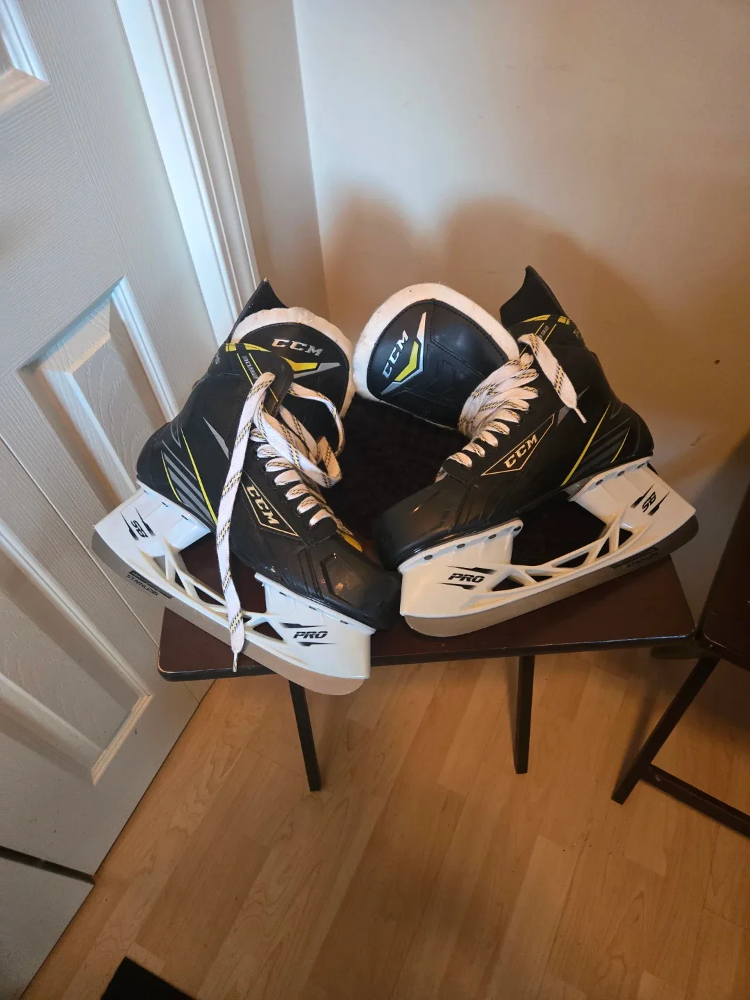 CCM Ice Hockey Skates