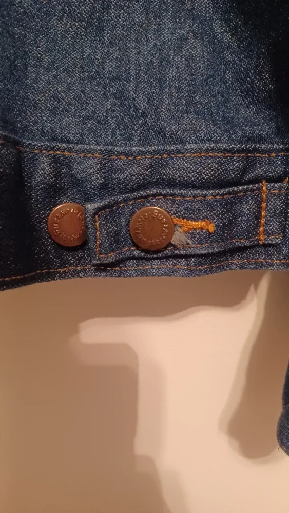 Wrangler Authentic Western Denim Jacket - Size M image indicator(6)