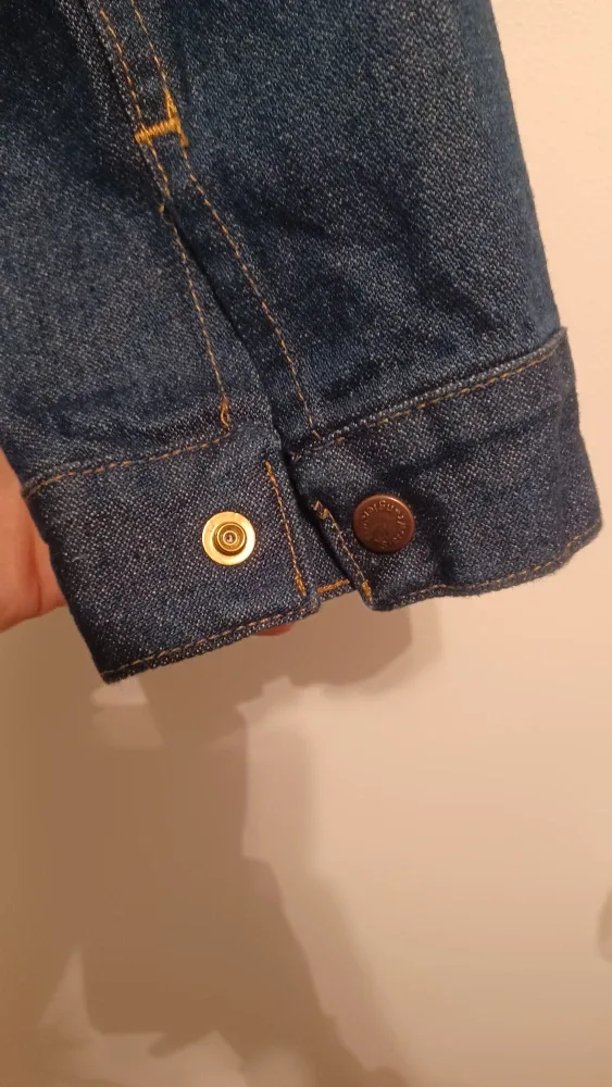 Wrangler Authentic Western Denim Jacket - Size M image indicator(7)