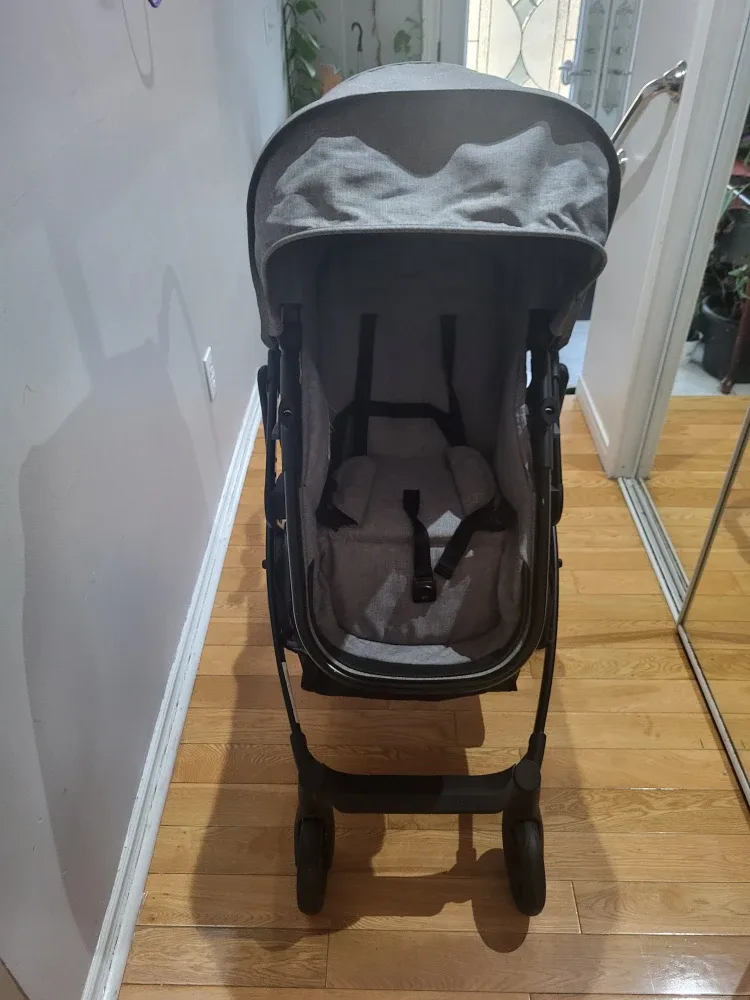 Evenflo Stroller & Car Seat Combo - Grey image indicator(2)