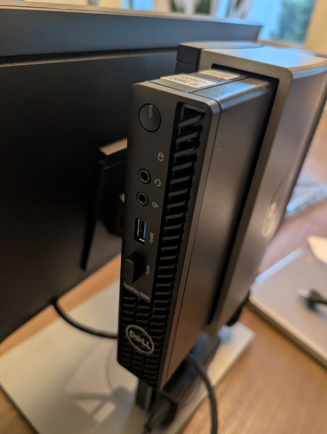 Dell OptiPlex 3080 Desktop PC with Monitor