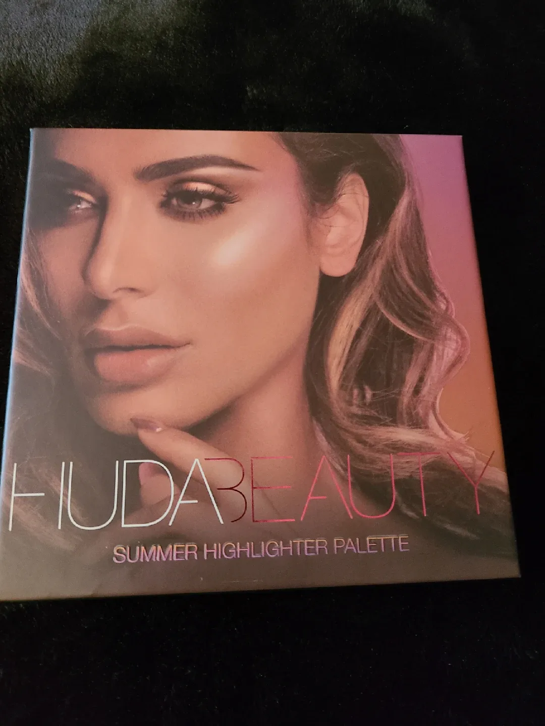 Huda Beauty Summer Highlighter Palette image indicator(4)