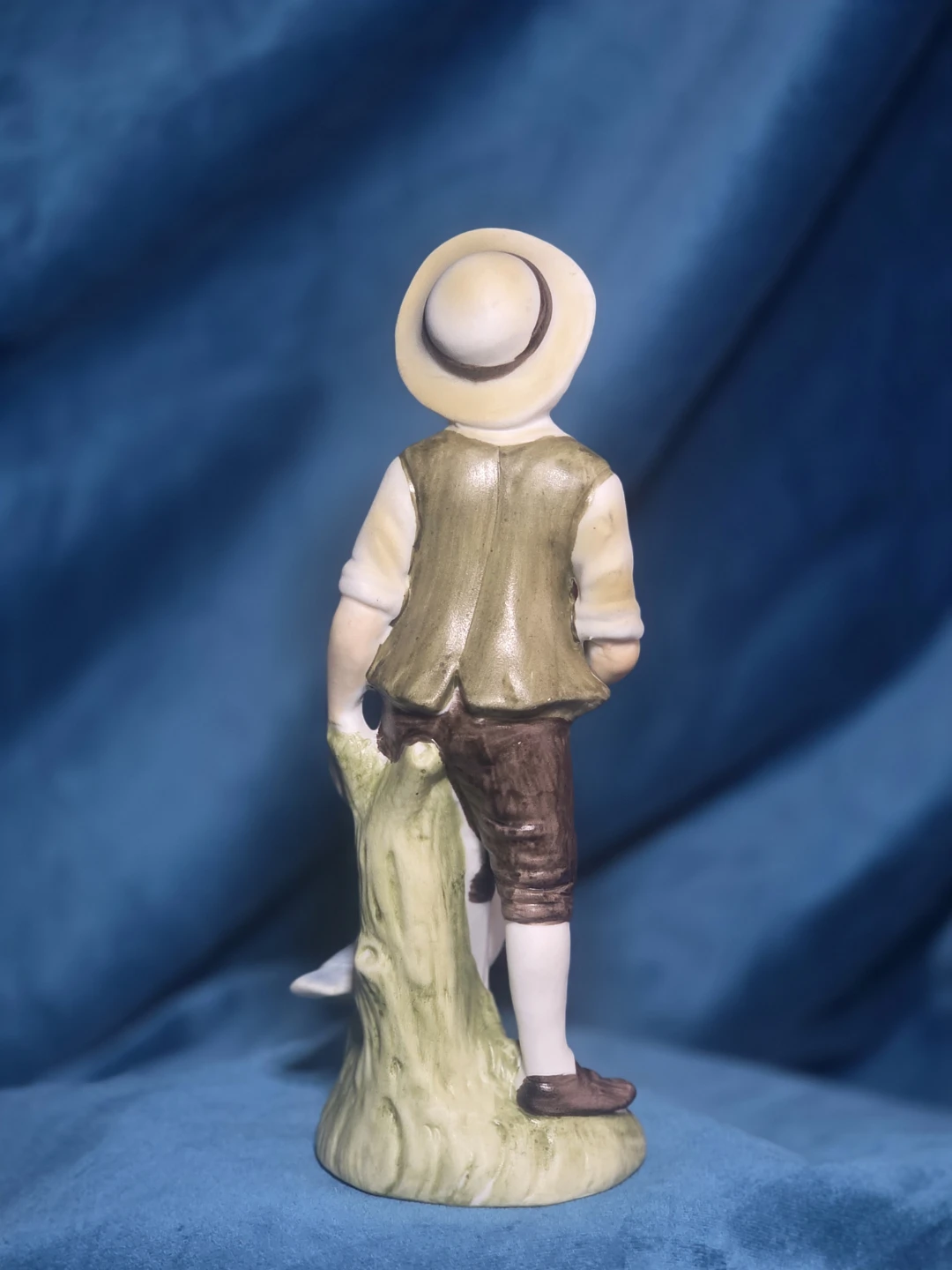 Vintage Porcelain Boy with Goose Figurine - photo 3