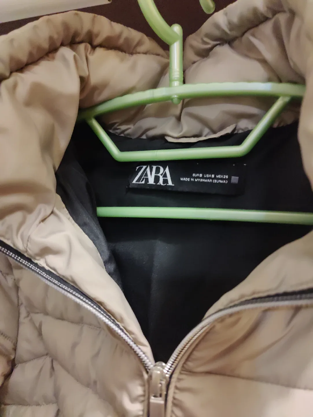 Zara Puffer Jacket - Size S image indicator(2)