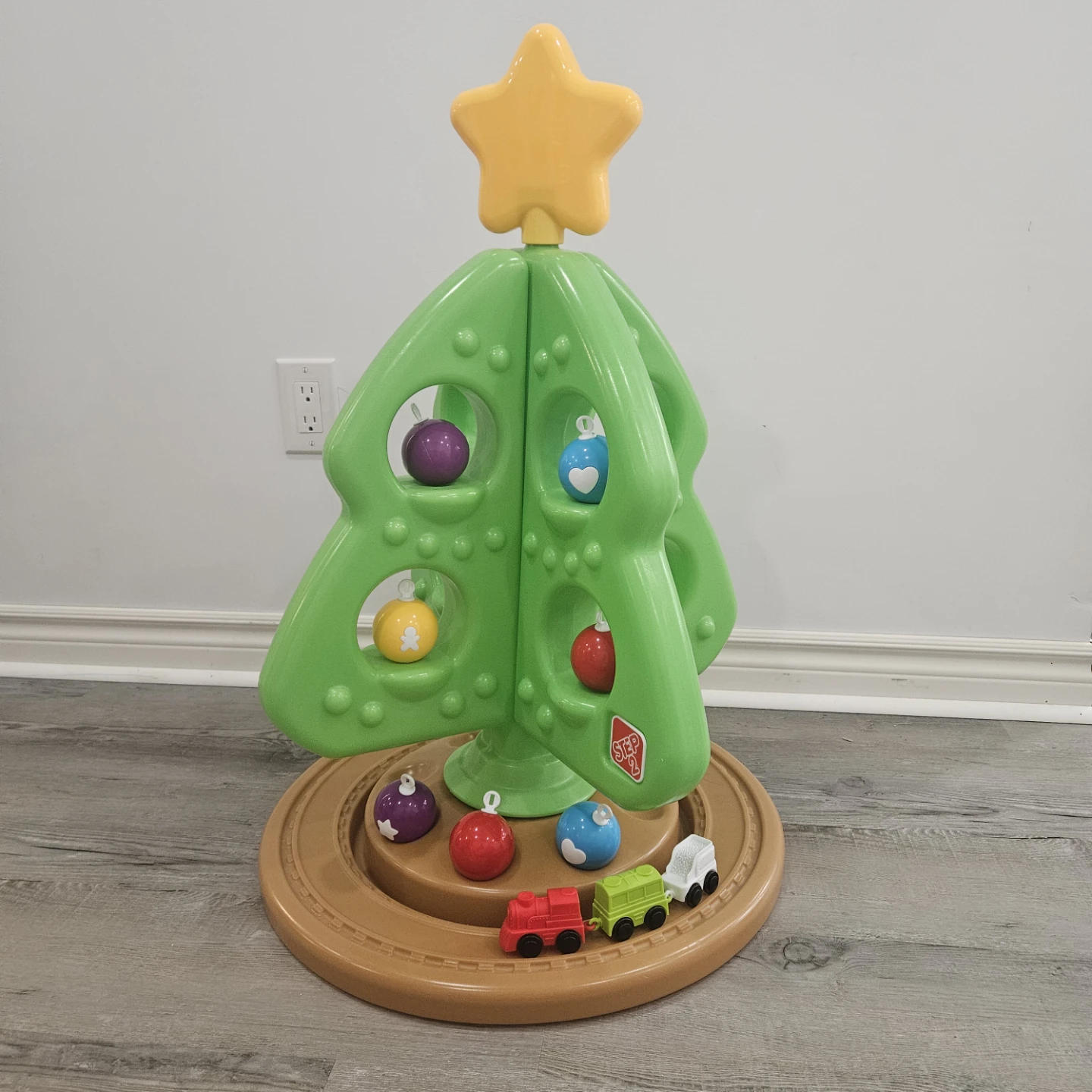 Step2 My First Christmas Tree
