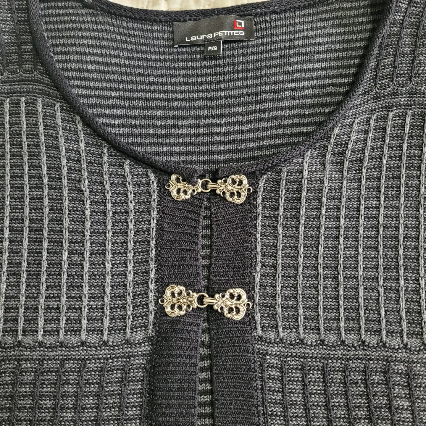 Ladies Size Small Petite Shortsleeve Sweater image indicator(3)