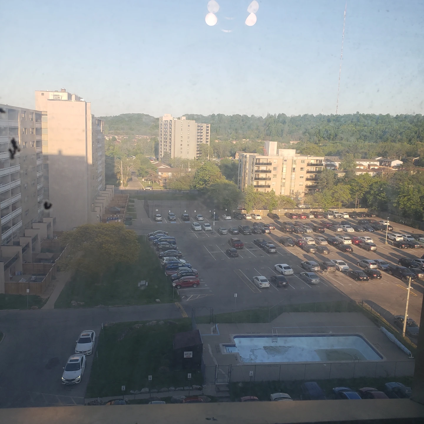 2 bedrooms Condo in Hamilton - photo 3