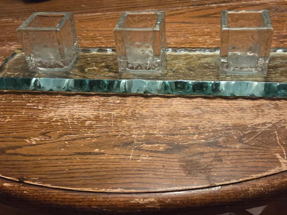 Glass Candle Holder with 3 Cubes image indicator(3)