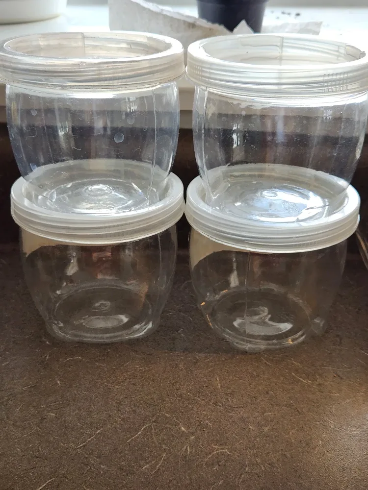 4 Clear Plastic Storage Containers