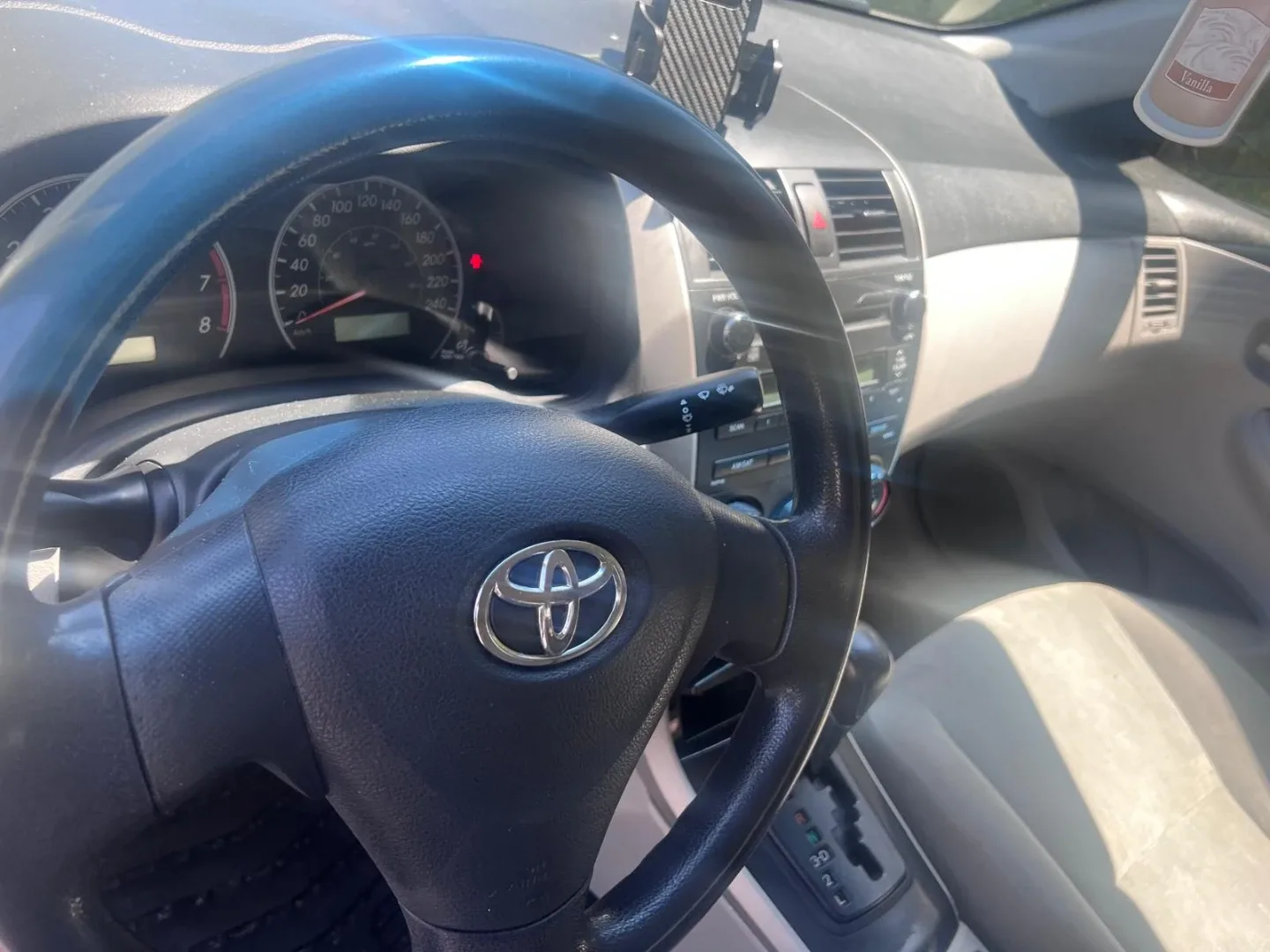 2011 Toyota Corolla image indicator(3)