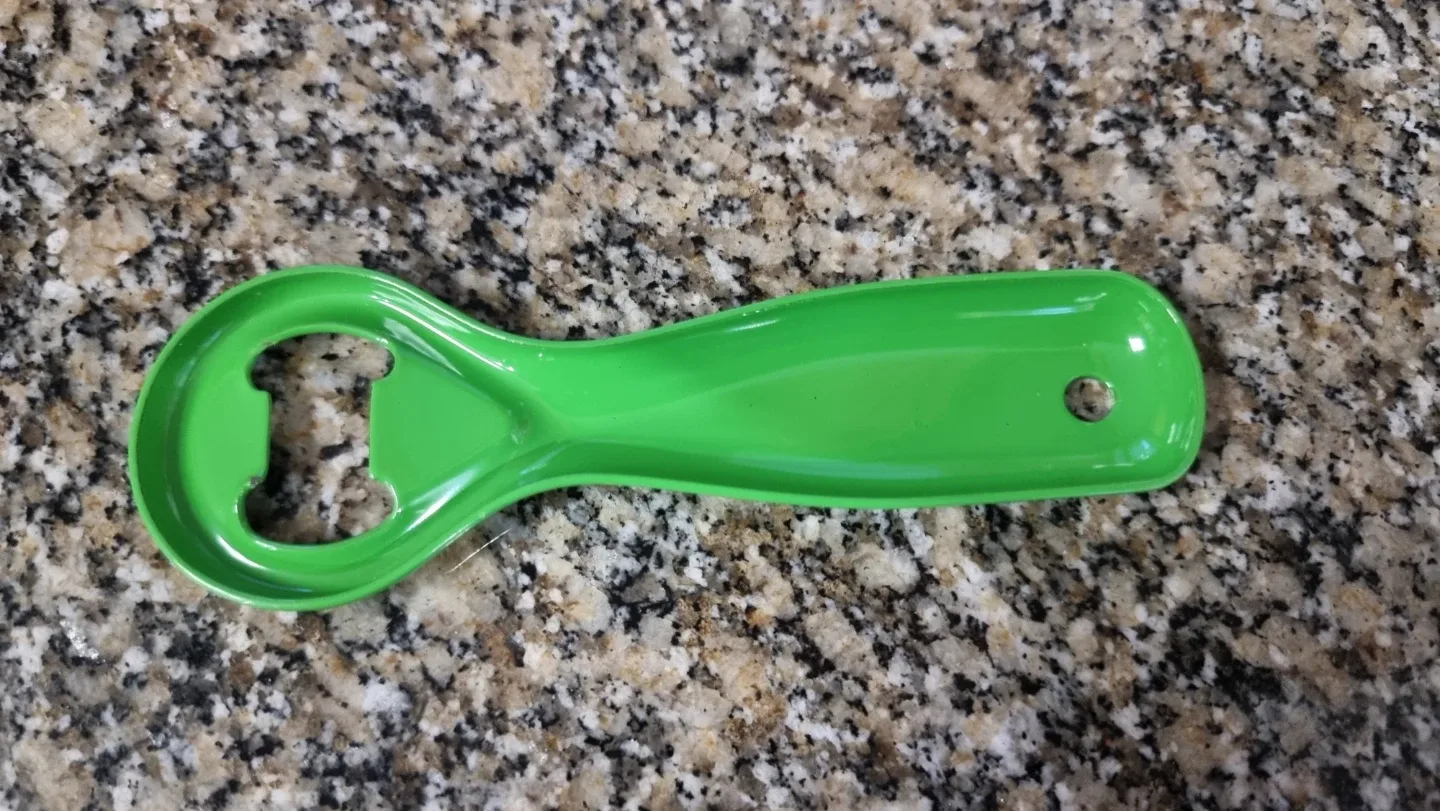 Steam Whistle Pilsner Bottle Opener image indicator(2)