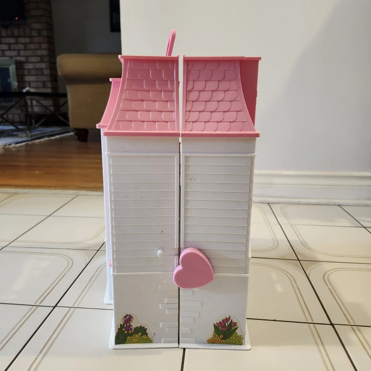 Barbie Pink & White Dollhouse - photo 3