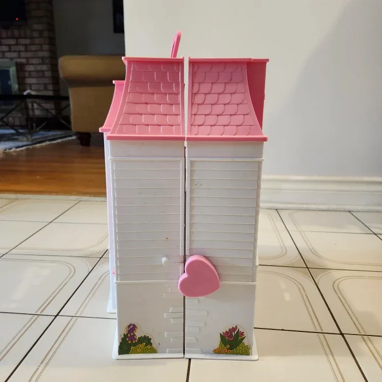Barbie Pink & White Dollhouse image indicator(3)