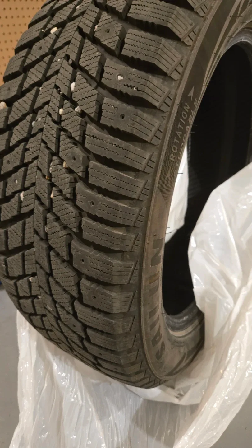 Sailun WSTX Studded Winter Tire 215/55R18 image indicator(2)