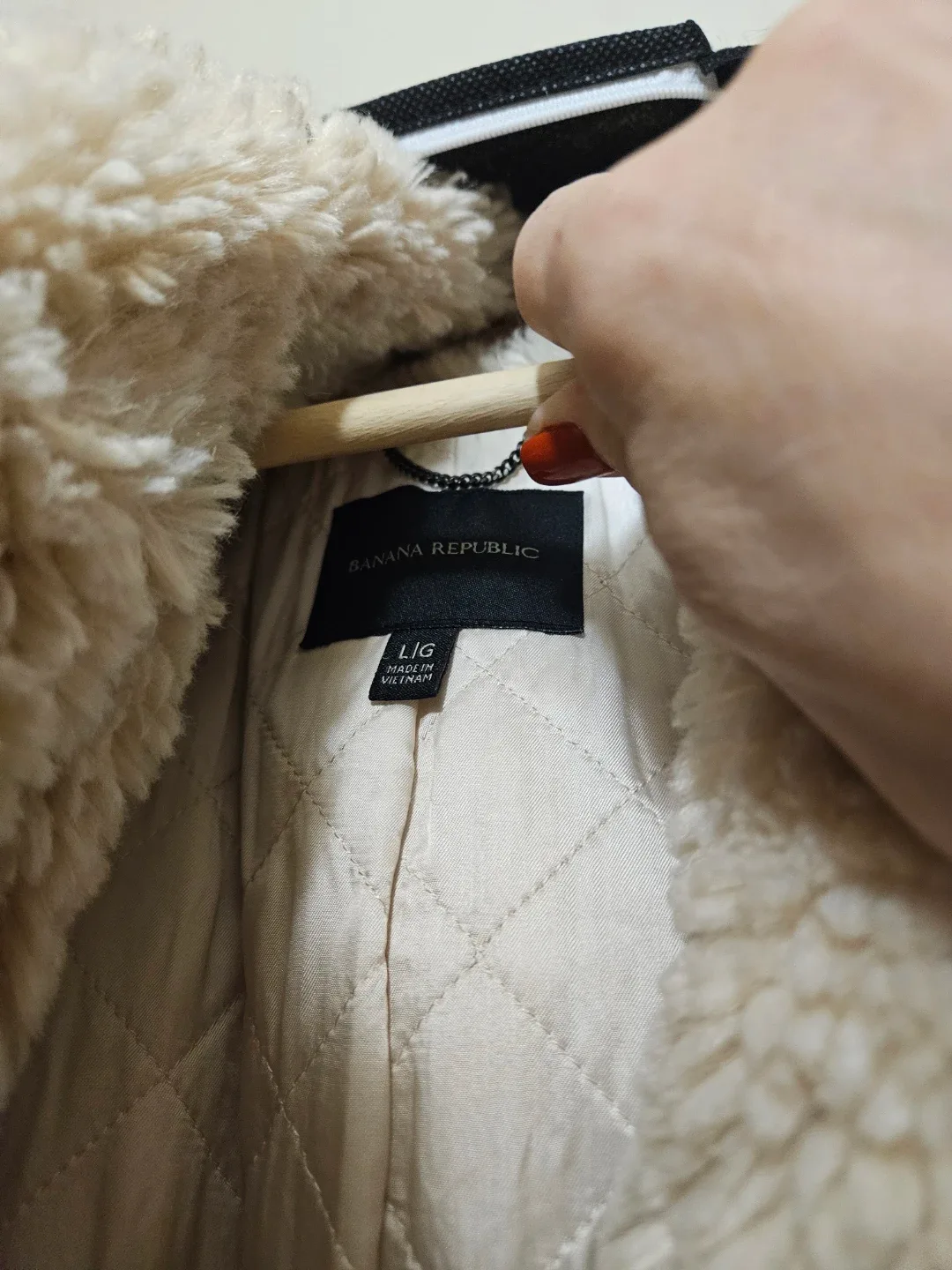 Banana Republic Cream Sherpa Jacket - Size L image indicator(2)