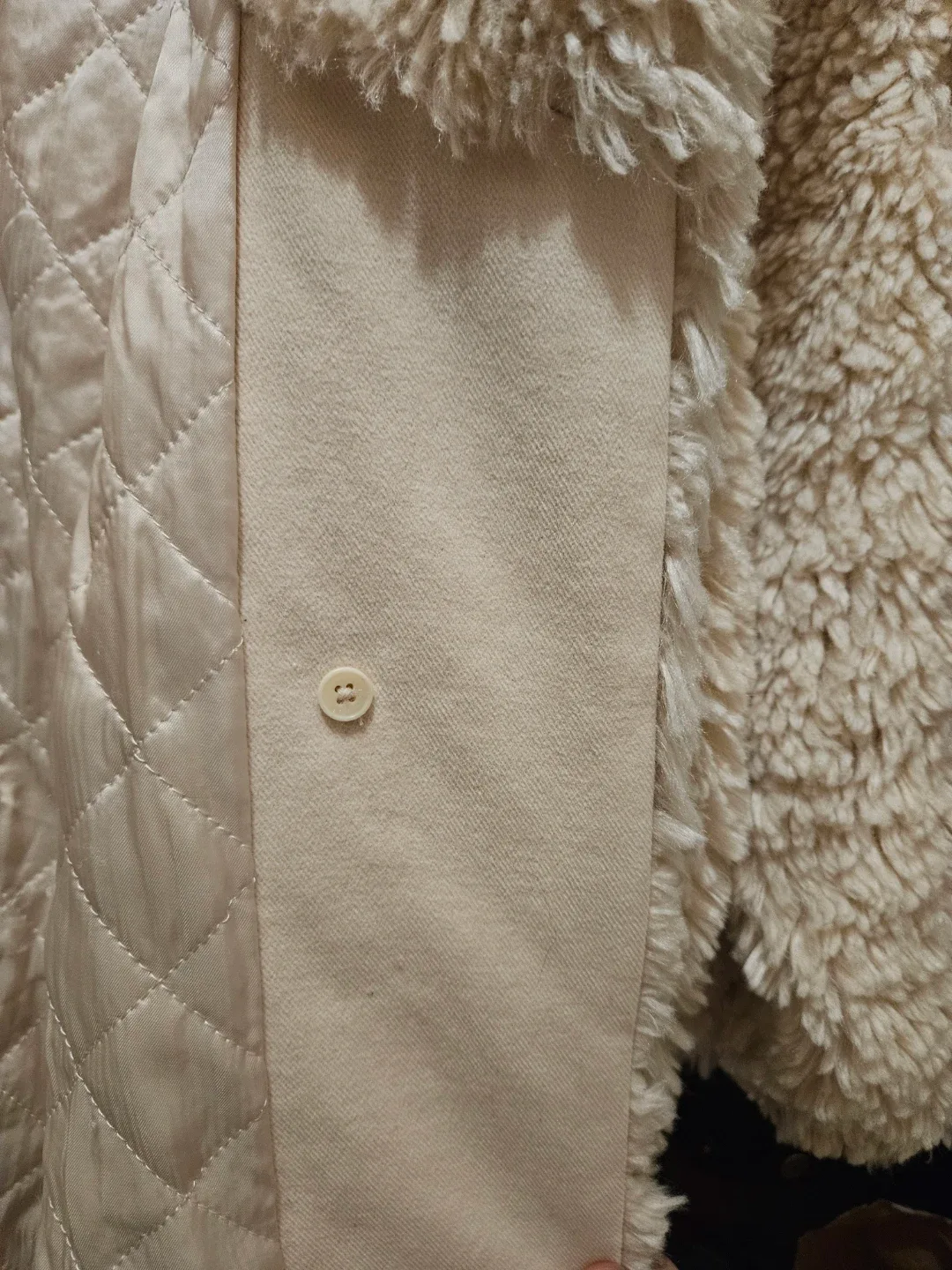 Banana Republic Cream Sherpa Jacket - Size L image indicator(4)