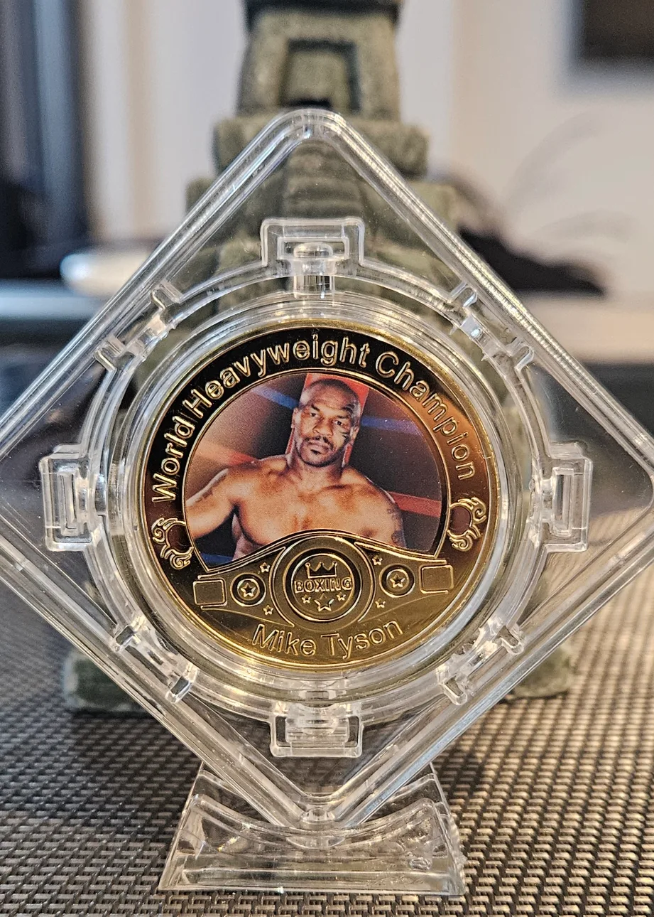 Kobe Bryant Limited Edition Basketball Legend Coin image indicator(10)