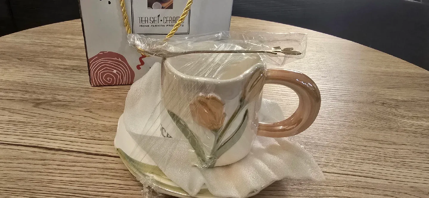 BNIB  Ceramic Tea Set with Spoon image indicator(2)