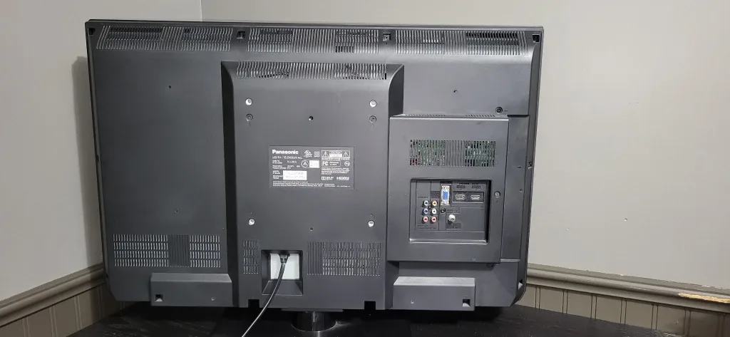 Panasonic 30" LCD TV with 6 foot HDMI Cord image indicator(2)