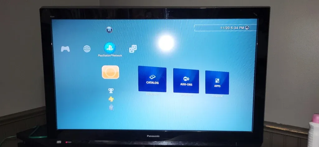 Panasonic 30" LCD TV with 6 foot HDMI Cord image indicator(4)