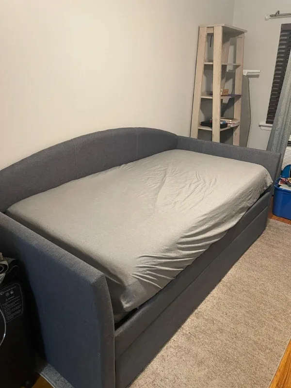 Gray Daybed with Trundle