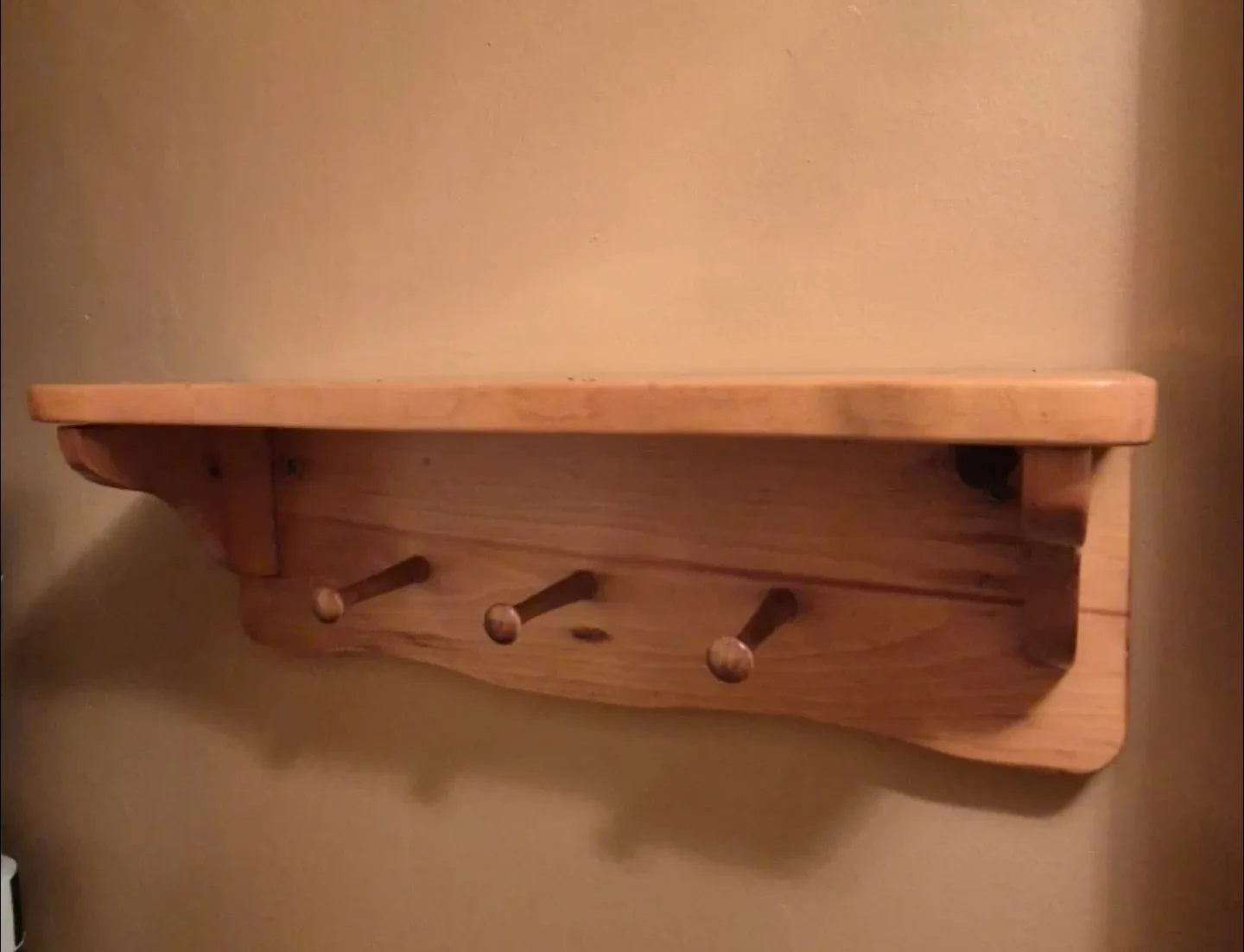 Wooden Shelf with Pegs thumbnail