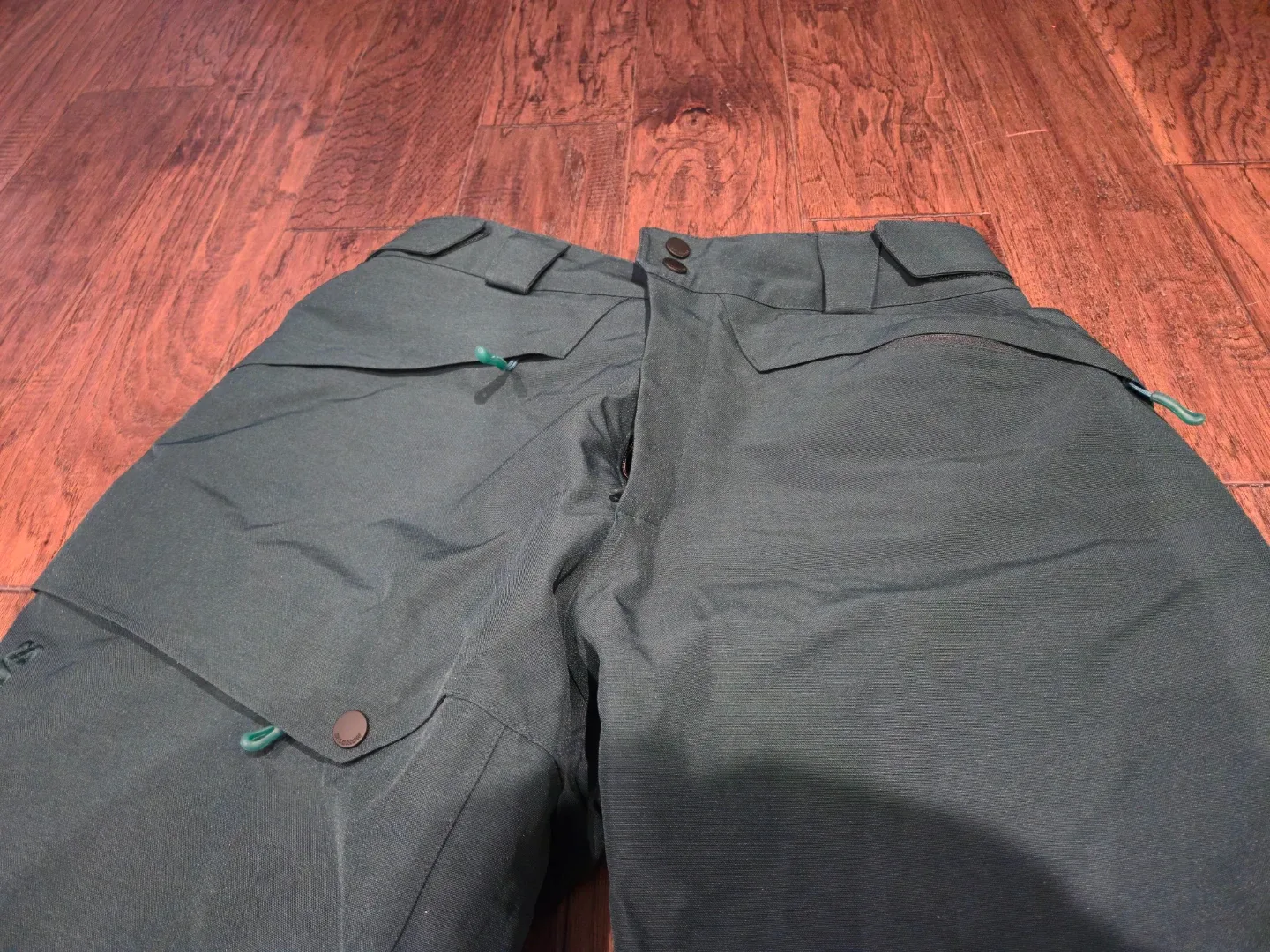 Salomon Ski/Snowboard Jacket & Pants Set image indicator(2)