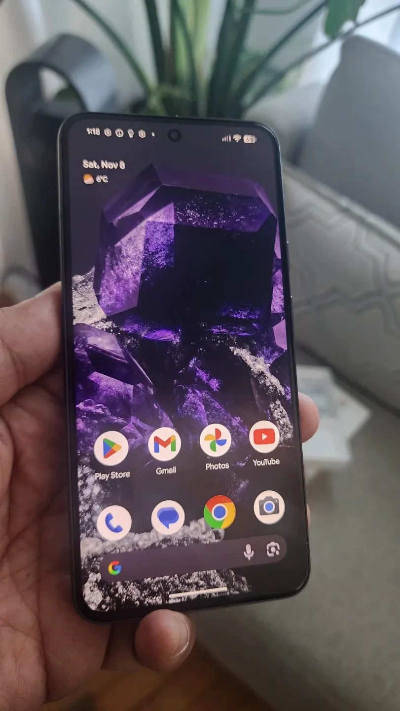 Like New Google Pixel 8 - Black image indicator(5)