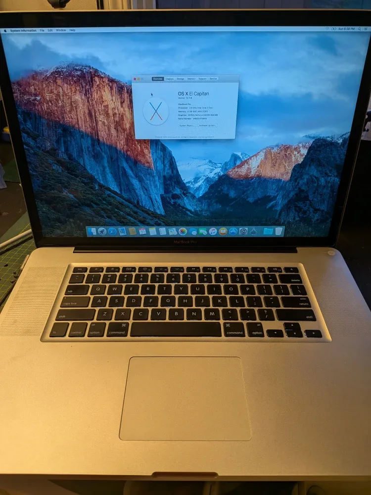 17 inch MacBook Pro - 500GB, DVD drive