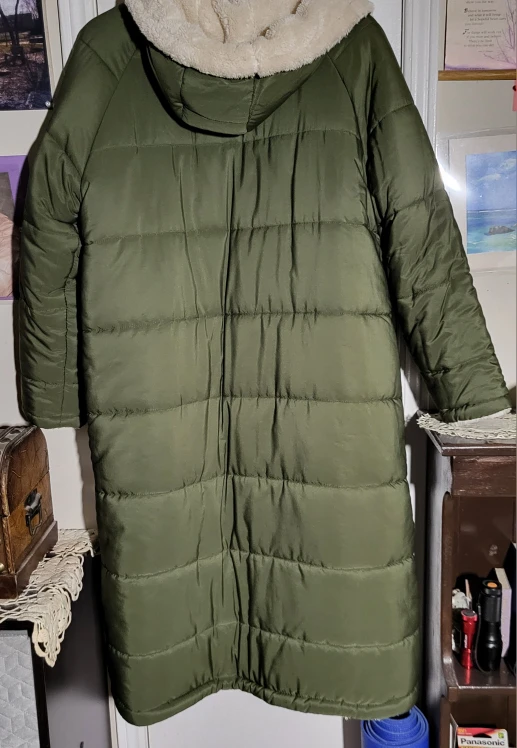 Olive Green Puffer Coat - Size M - photo 2