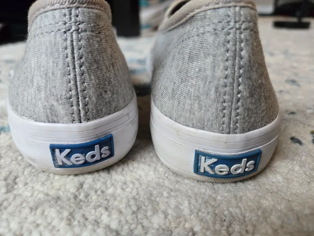 KEDS Blue Jays Womens Shoes size 6.5 image indicator(4)